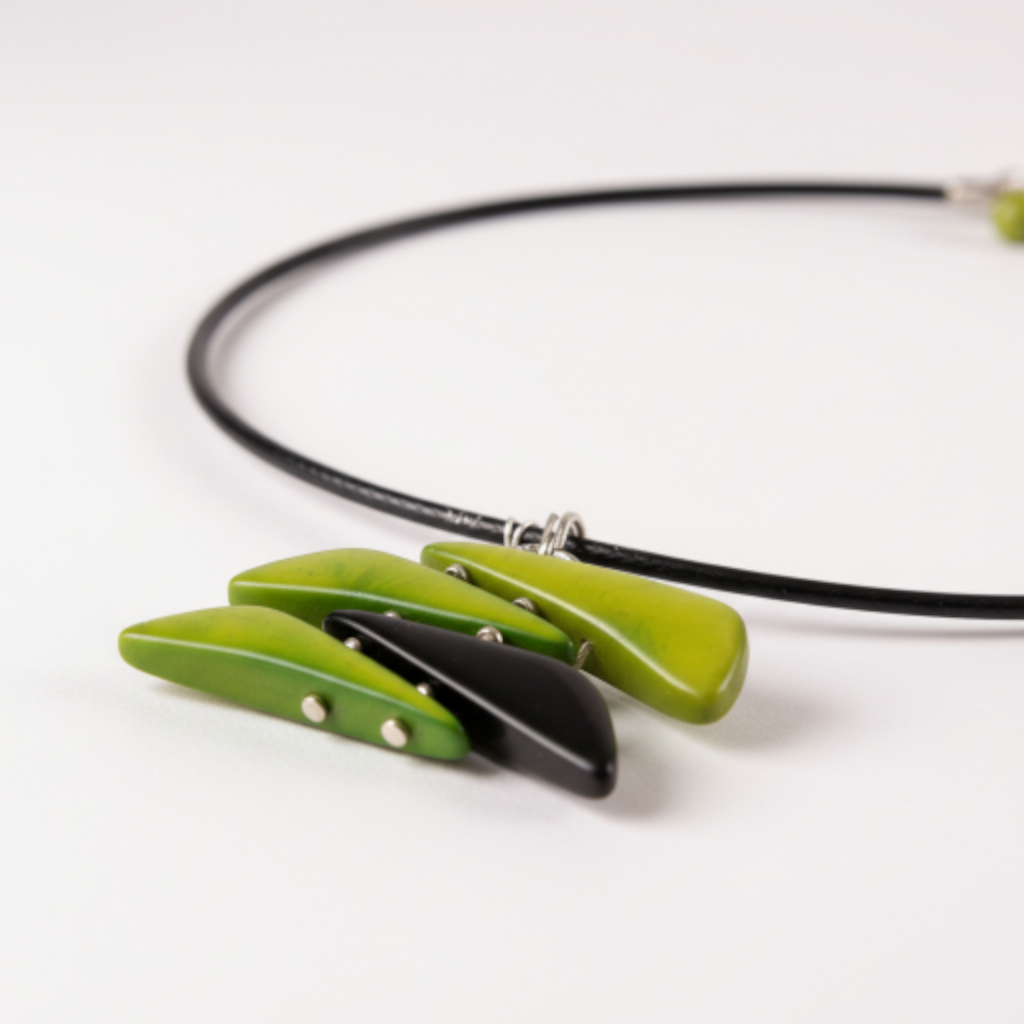 COLLAR TAGUA COLIER